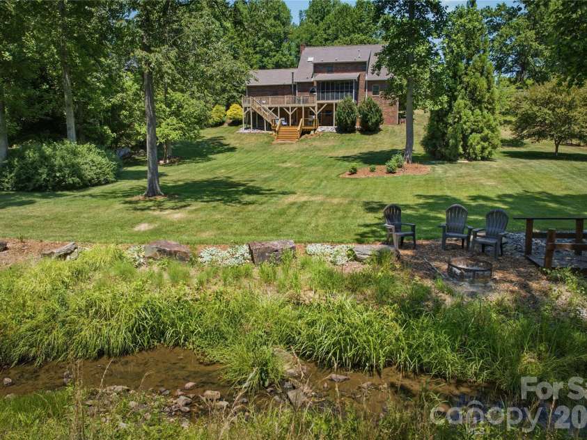 204 Constitution Drive, Morganton, NC 28655.  MLS# CAR4384509, YatesRealty ID 24704. 