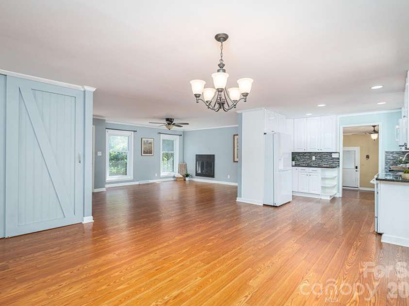 305 Heather Lane, Mount Holly, NC 28120.  MLS# CAR4383942, YatesRealty ID 24705. 