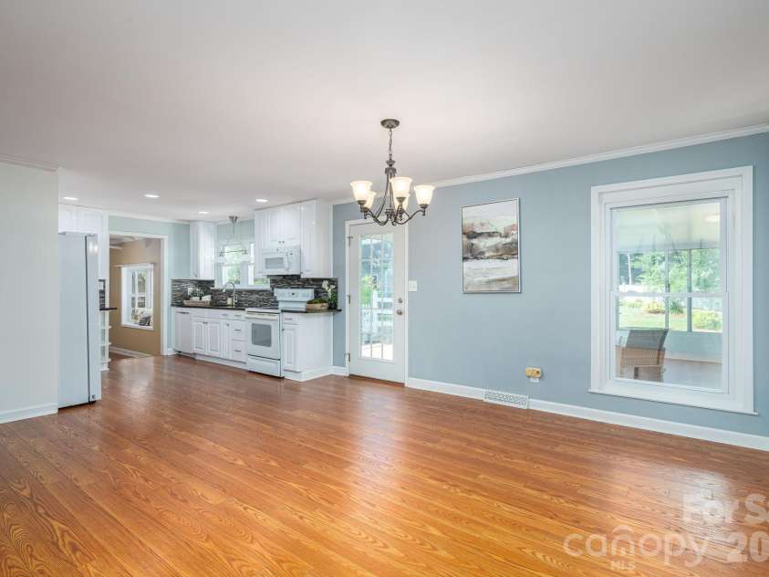 305 Heather Lane, Mount Holly, NC 28120.  MLS# CAR4383942, YatesRealty ID 24705. 