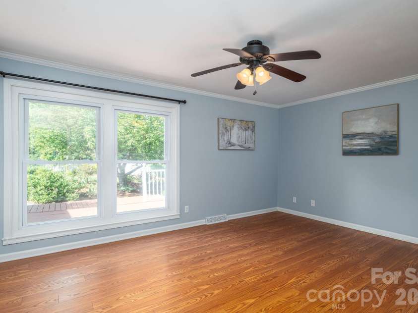305 Heather Lane, Mount Holly, NC 28120.  MLS# CAR4383942, YatesRealty ID 24705. 