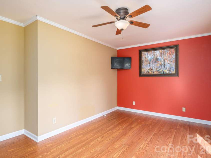 305 Heather Lane, Mount Holly, NC 28120.  MLS# CAR4383942, YatesRealty ID 24705. 