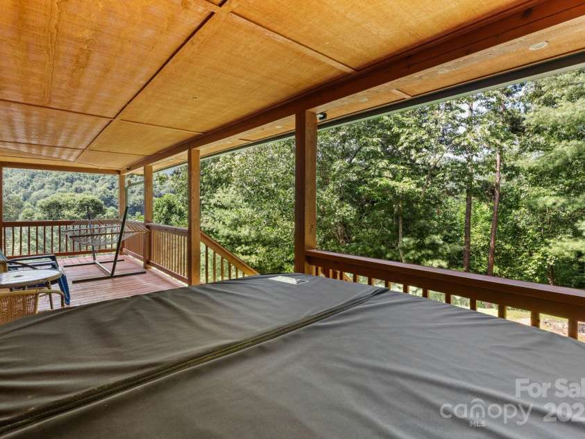 55 Kirkland Mountain Lane, Bryson City, NC 28713.  MLS# CAR4278740, YatesRealty ID 24705. 