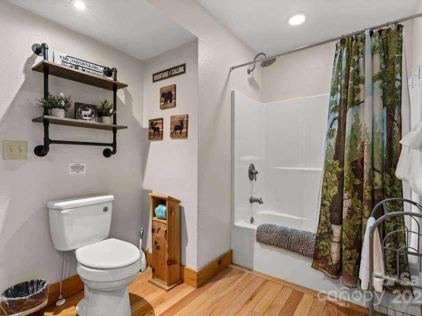 55 Kirkland Mountain Lane, Bryson City, NC 28713.  MLS# CAR4278740, YatesRealty ID 24705. 