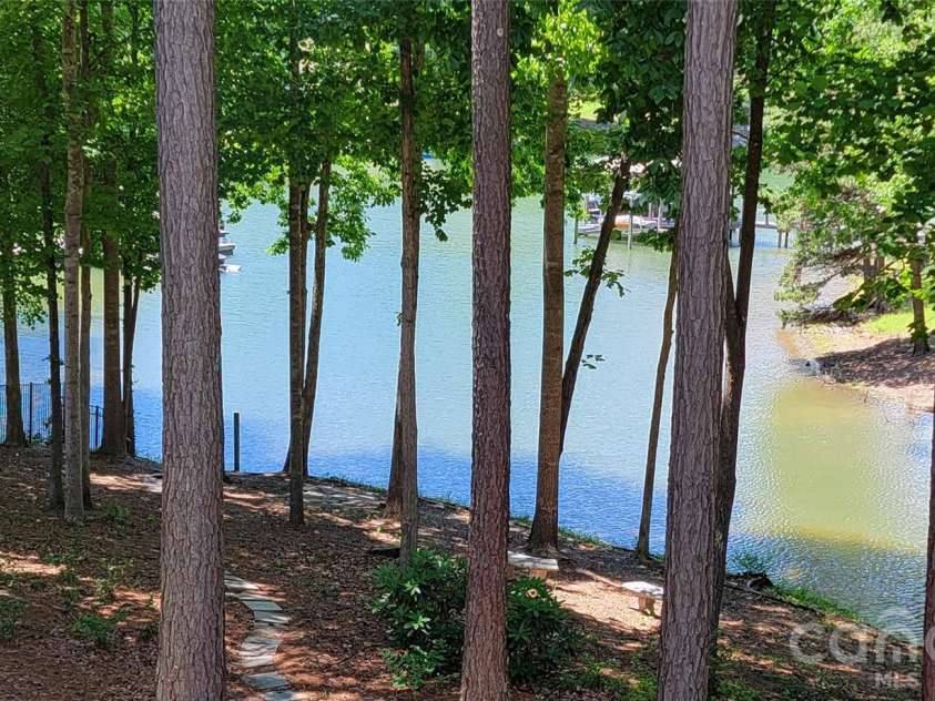 7592 Cottonwood Drive, Denver, NC 28037.  MLS# CAR4382286, YatesRealty ID 24706. 