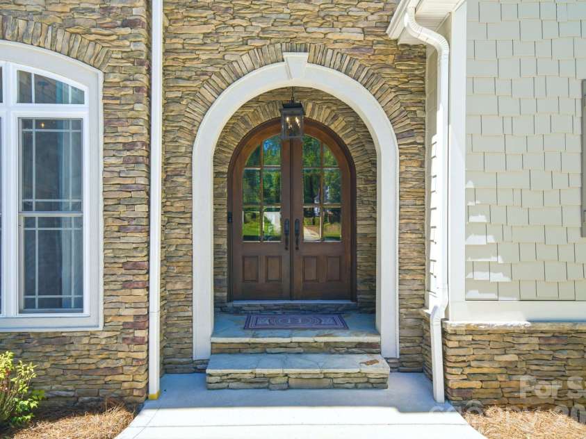 7592 Cottonwood Drive, Denver, NC 28037.  MLS# CAR4382286, YatesRealty ID 24706. 
