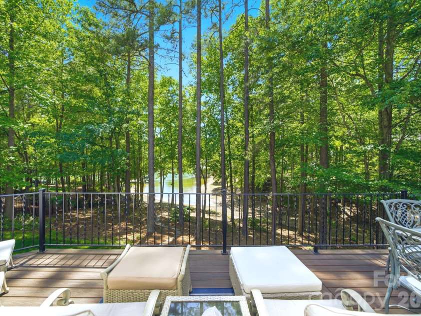 7592 Cottonwood Drive, Denver, NC 28037.  MLS# CAR4382286, YatesRealty ID 24706. 