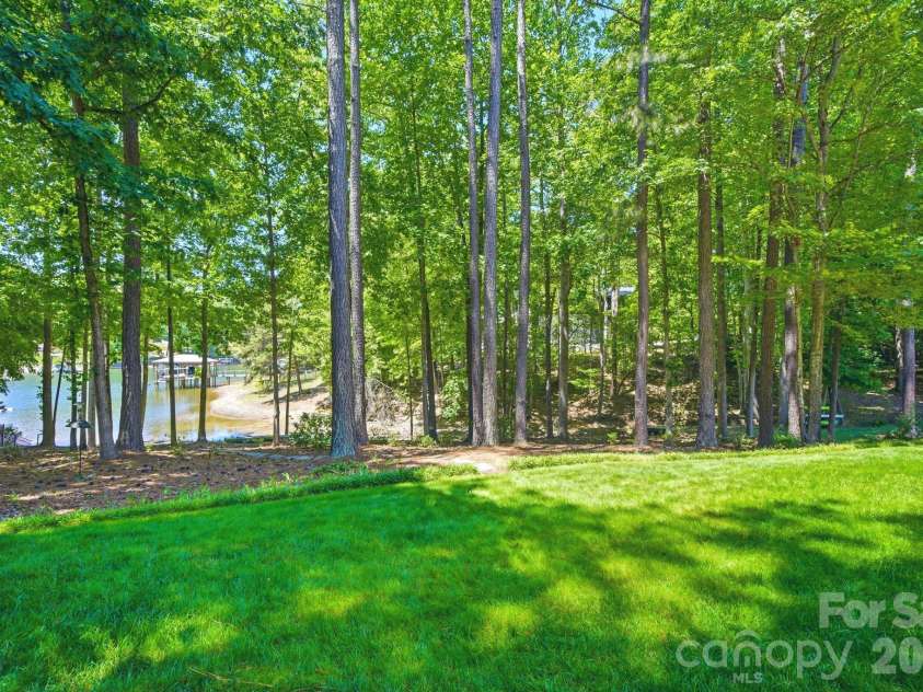 7592 Cottonwood Drive, Denver, NC 28037.  MLS# CAR4382286, YatesRealty ID 24706. 