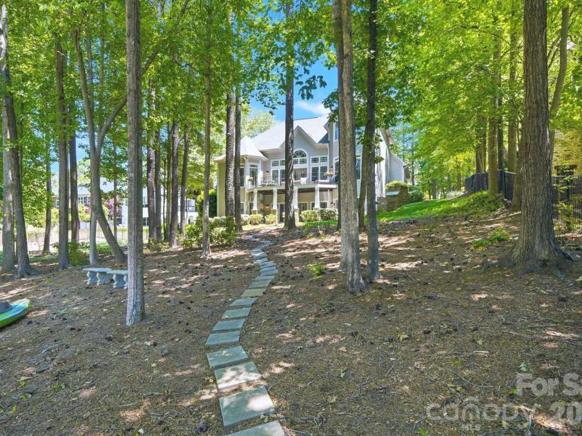 7592 Cottonwood Drive, Denver, NC 28037.  MLS# CAR4382286, YatesRealty ID 24706. 