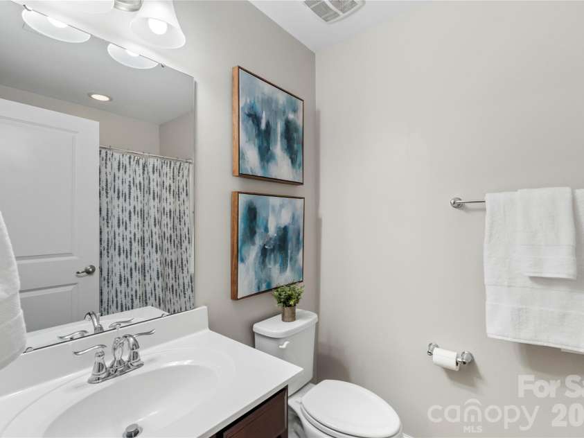 1845 Fleetwood Drive, Charlotte, NC 28208.  MLS# CAR4338541, YatesRealty ID 24707. 