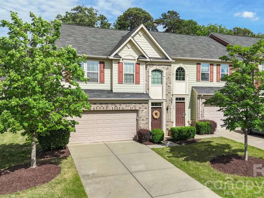 1845 Fleetwood Drive, Charlotte, NC 28208.  MLS# CAR4338541, YatesRealty ID 24707. 