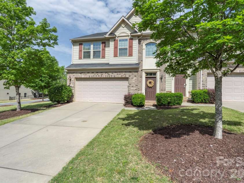 1845 Fleetwood Drive, Charlotte, NC 28208.  MLS# CAR4338541, YatesRealty ID 24707. 