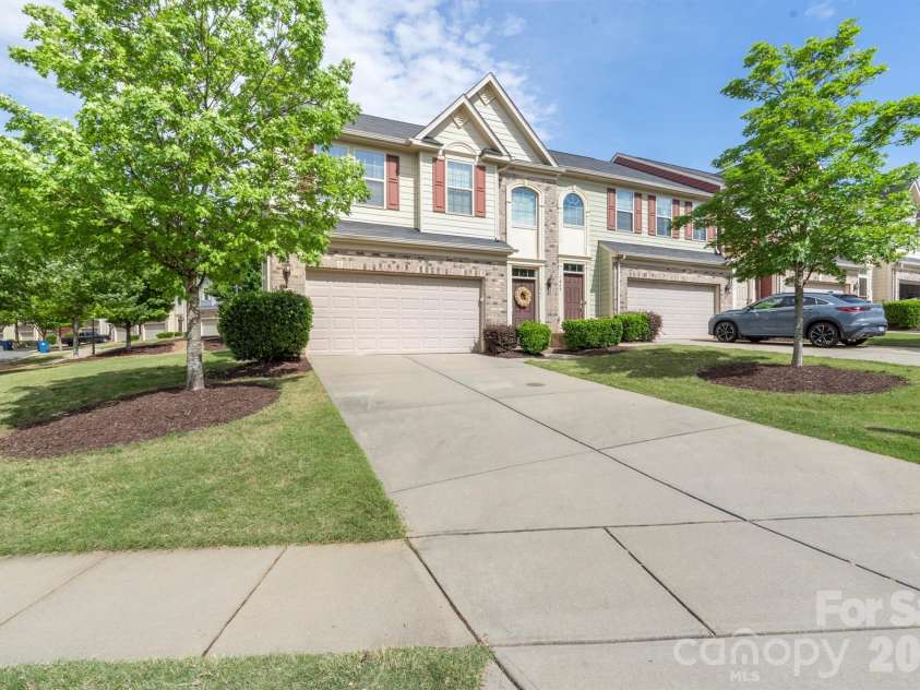 1845 Fleetwood Drive, Charlotte, NC 28208.  MLS# CAR4338541, YatesRealty ID 24707. 