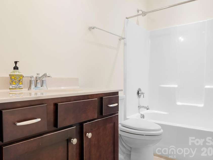 11642 Mount Argus Drive, Cornelius, NC 28031.  MLS# CAR4350521, YatesRealty ID 24708. 