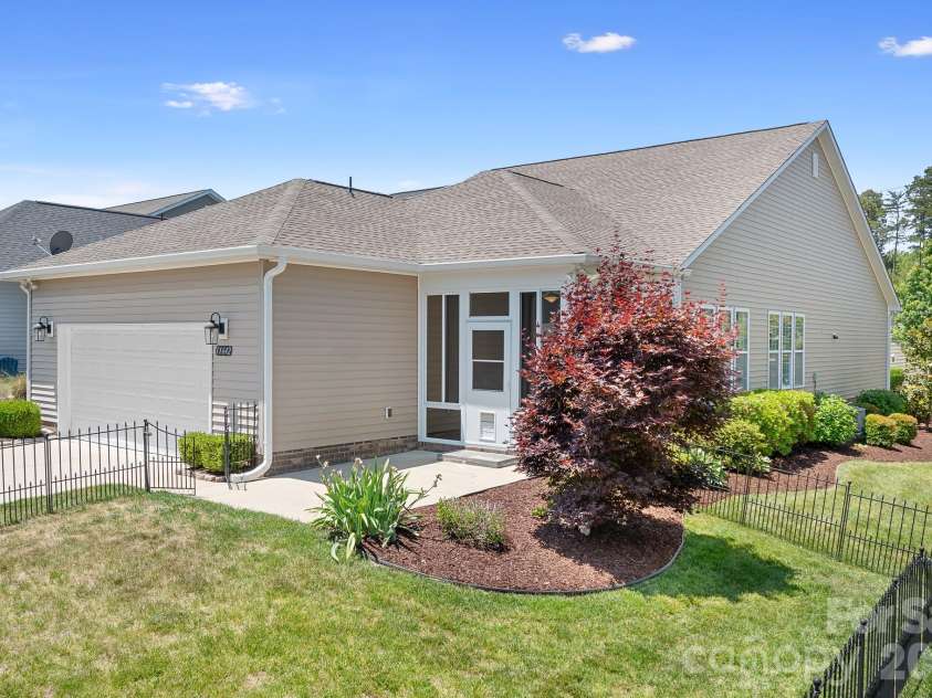 11642 Mount Argus Drive, Cornelius, NC 28031.  MLS# CAR4350521, YatesRealty ID 24708. Back yard
