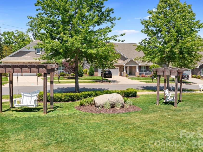 11642 Mount Argus Drive, Cornelius, NC 28031.  MLS# CAR4350521, YatesRealty ID 24708. Park
