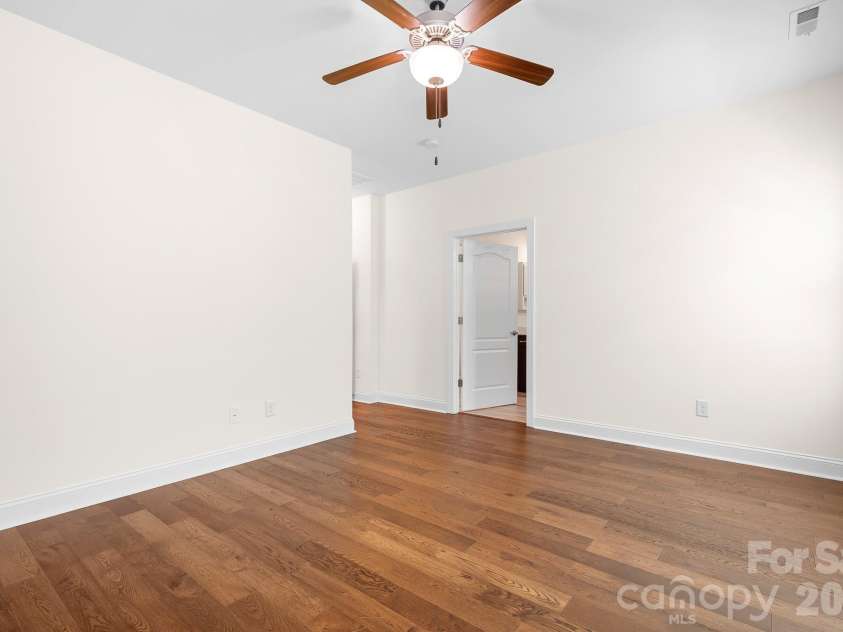 11642 Mount Argus Drive, Cornelius, NC 28031.  MLS# CAR4350521, YatesRealty ID 24708. Primary suite / en suite entrance