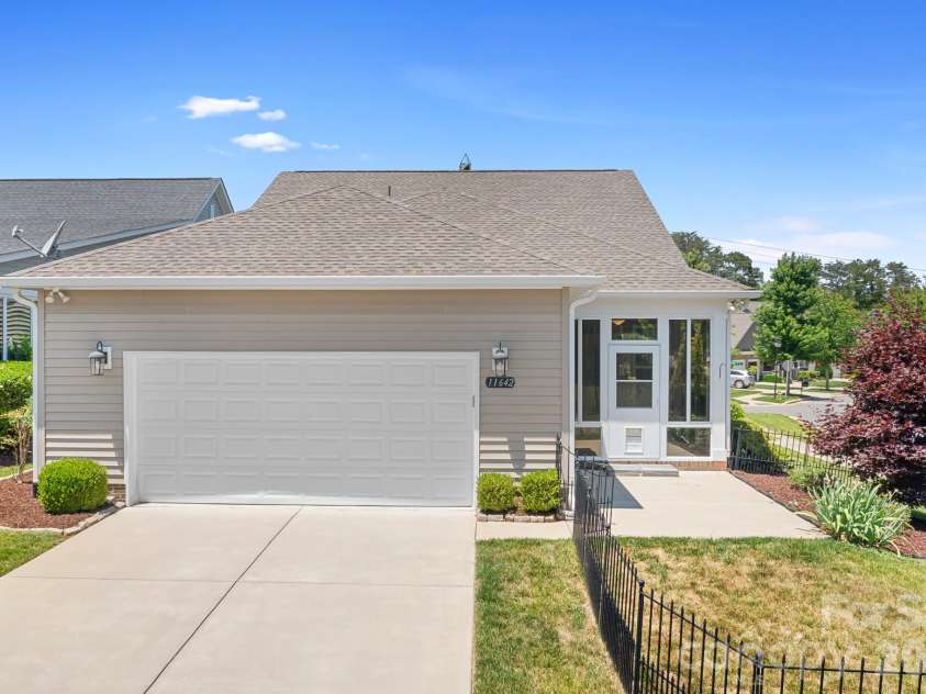 11642 Mount Argus Drive, Cornelius, NC 28031.  MLS# CAR4350521, YatesRealty ID 24708. Rear facing garage