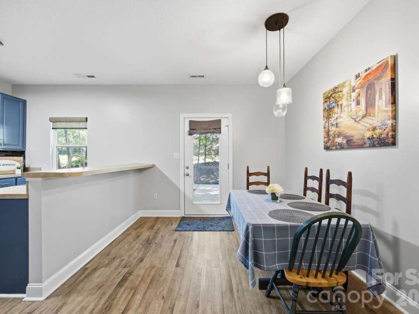 118 Par Place, Mooresville, NC 28115.  MLS# CAR4379014, YatesRealty ID 24709. Dining