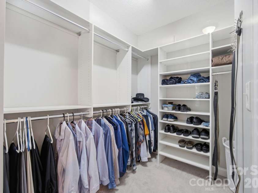 118 Par Place, Mooresville, NC 28115.  MLS# CAR4379014, YatesRealty ID 24709. Primary closet
