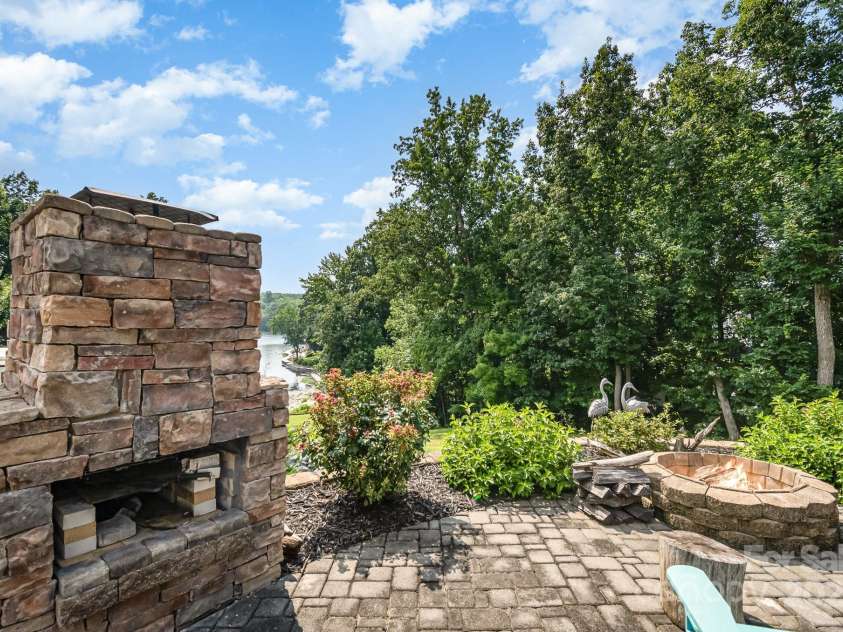 132 Eagle Drive, New London, NC 28127.  MLS# CAR4277228, YatesRealty ID 24710. 