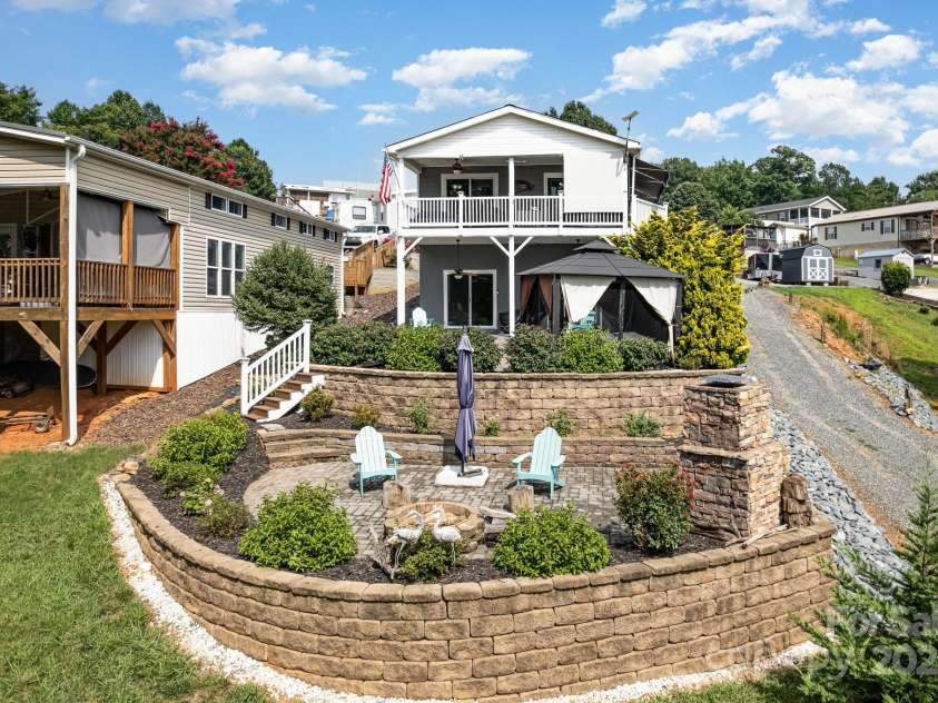 132 Eagle Drive, New London, NC 28127.  MLS# CAR4277228, YatesRealty ID 24710. 