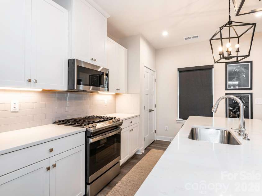 9420 Mallard Mills Drive, Charlotte, NC 28262.  MLS# CAR4377703, YatesRealty ID 24710. 