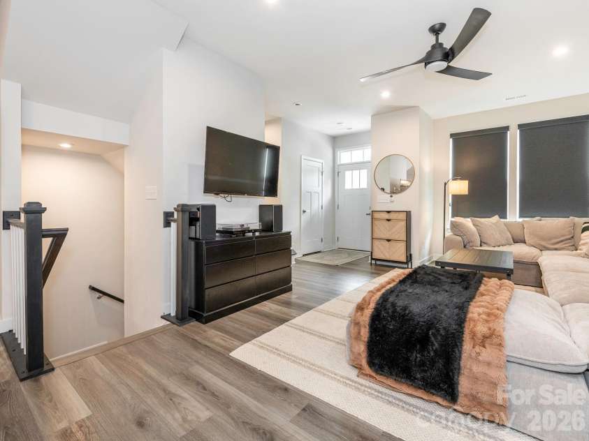 9420 Mallard Mills Drive, Charlotte, NC 28262.  MLS# CAR4377703, YatesRealty ID 24710. 