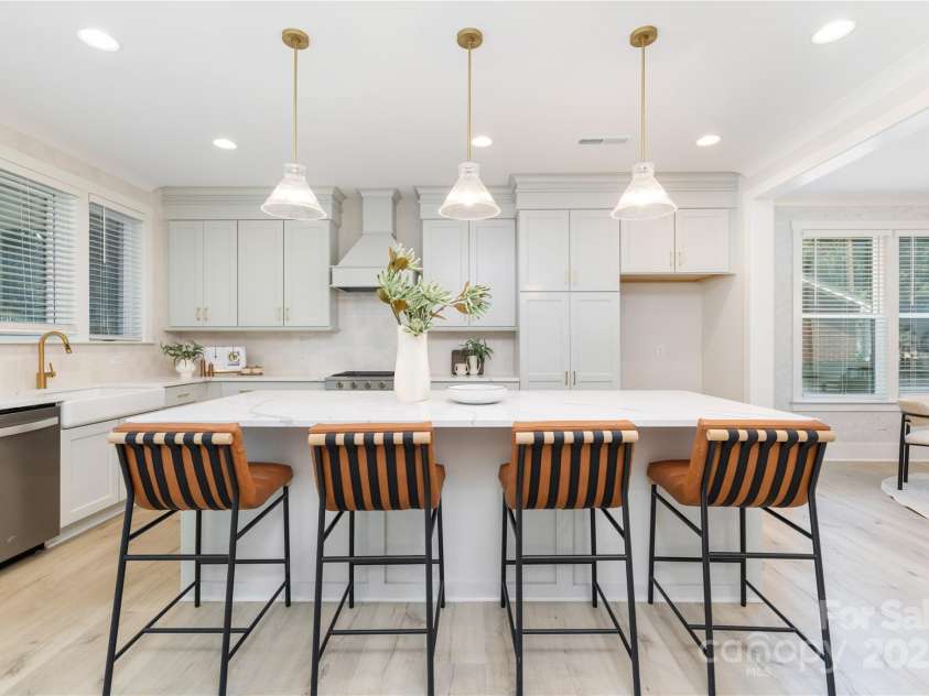 4114 Mantle Court, Charlotte, NC 28205.  MLS# CAR4279758, YatesRealty ID 24712. 