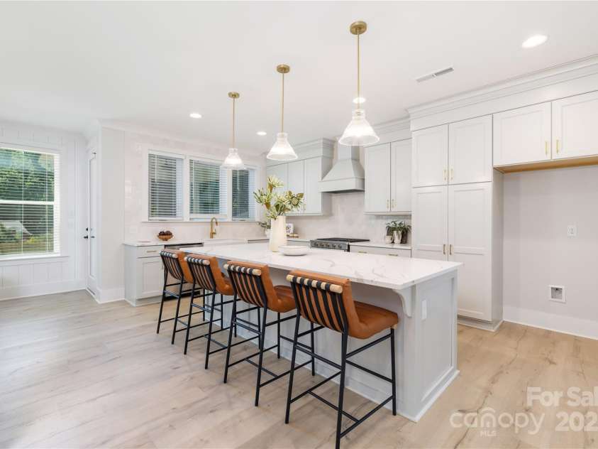 4114 Mantle Court, Charlotte, NC 28205.  MLS# CAR4279758, YatesRealty ID 24712. 