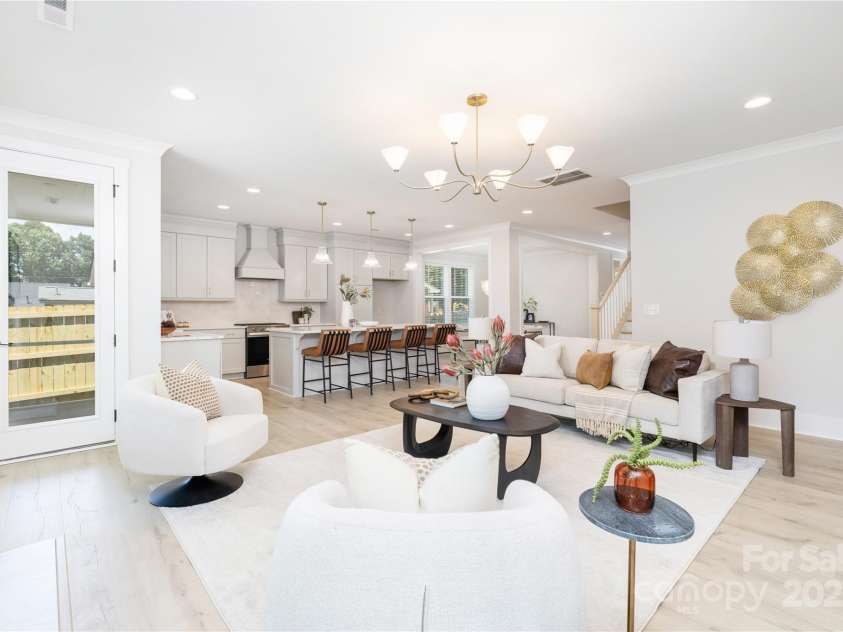 4114 Mantle Court, Charlotte, NC 28205.  MLS# CAR4279758, YatesRealty ID 24712. 