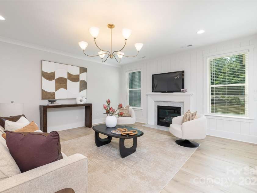 4114 Mantle Court, Charlotte, NC 28205.  MLS# CAR4279758, YatesRealty ID 24712. 