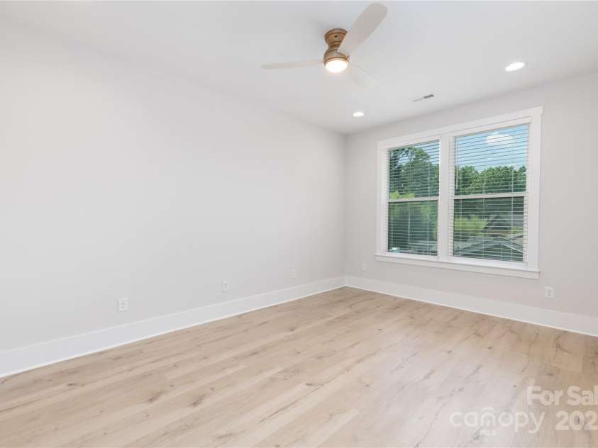 4114 Mantle Court, Charlotte, NC 28205.  MLS# CAR4279758, YatesRealty ID 24712. Upstairs Bonus Room