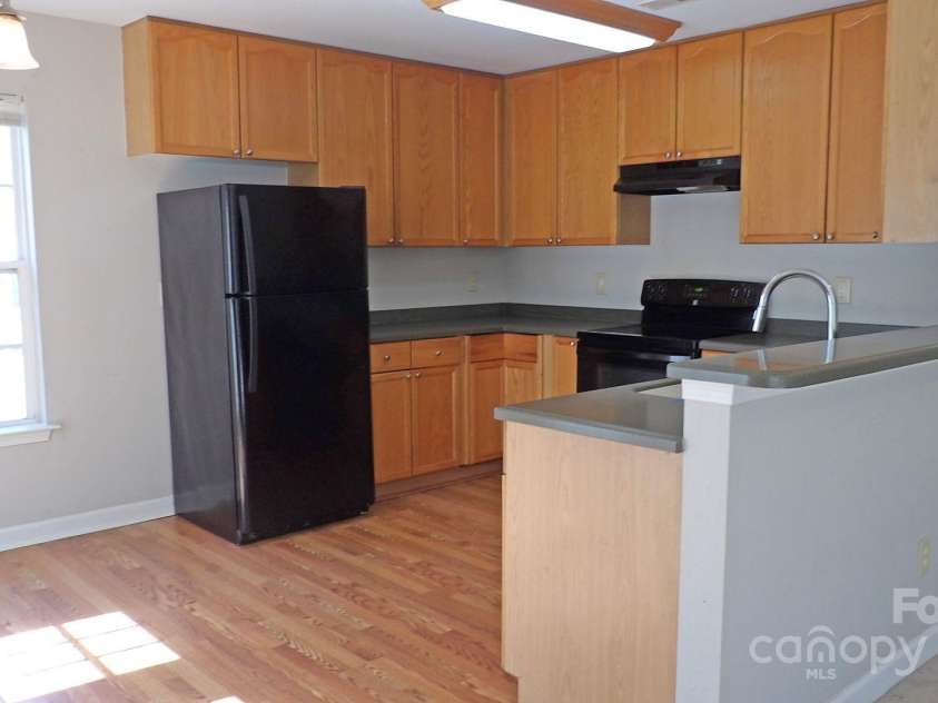 1367 Springview Court, Rock Hill, SC 29732.  MLS# CAR4252984, YatesRealty ID 24713. Dining Area and Kitchen