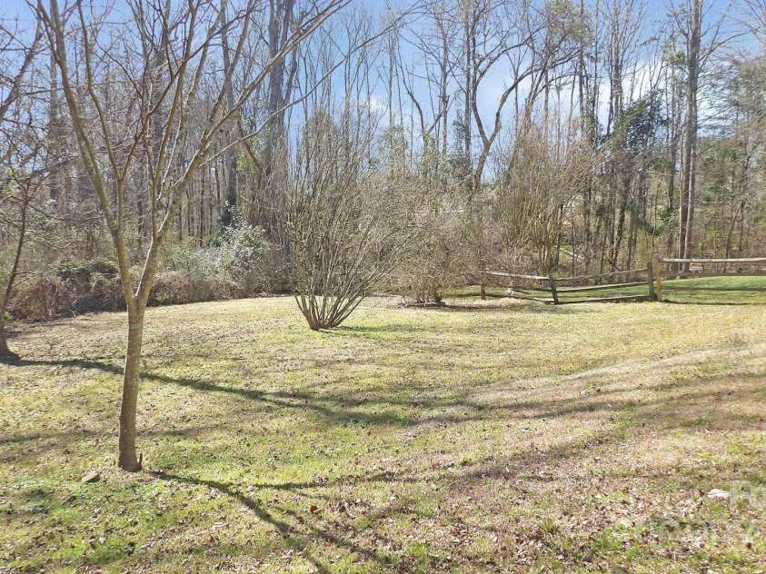1367 Springview Court, Rock Hill, SC 29732.  MLS# CAR4252984, YatesRealty ID 24713. Fenced Back Yard