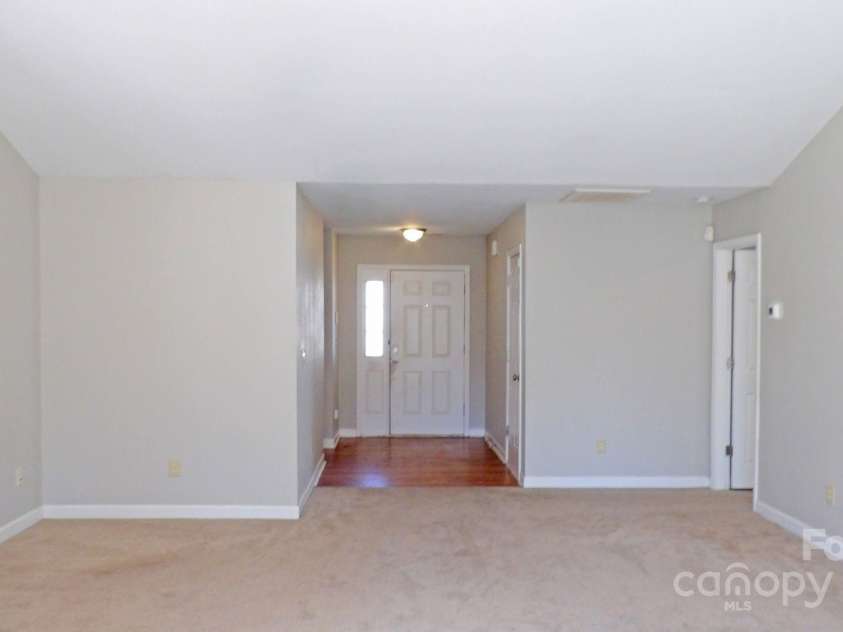1367 Springview Court, Rock Hill, SC 29732.  MLS# CAR4252984, YatesRealty ID 24713. Living Room