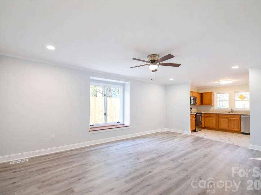 172 Eudy Drive, Concord, NC 28025.  MLS# CAR4338224, YatesRealty ID 24714. Living Rm