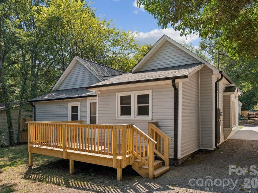 172 Eudy Drive, Concord, NC 28025.  MLS# CAR4422402, YatesRealty ID 24714. 