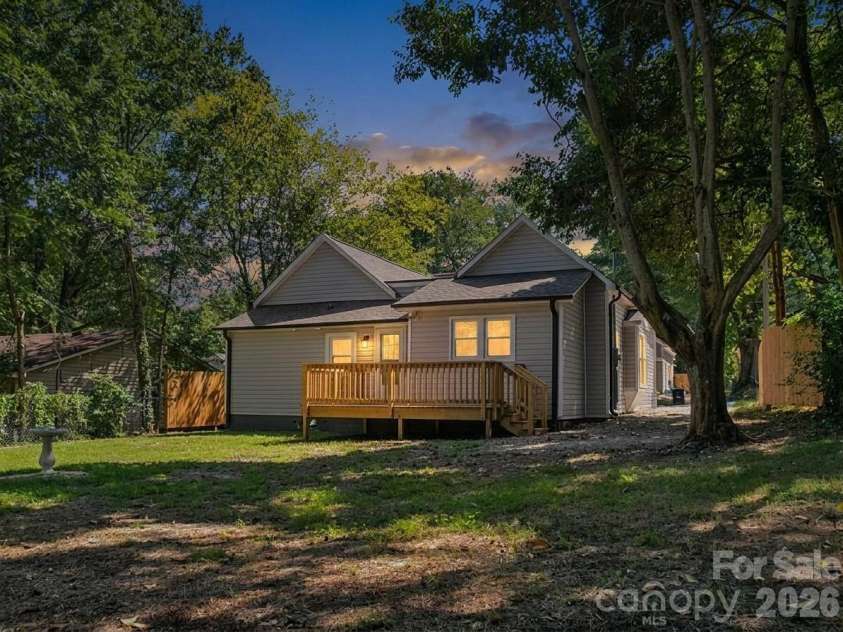 172 Eudy Drive, Concord, NC 28025.  MLS# CAR4422402, YatesRealty ID 24714. 