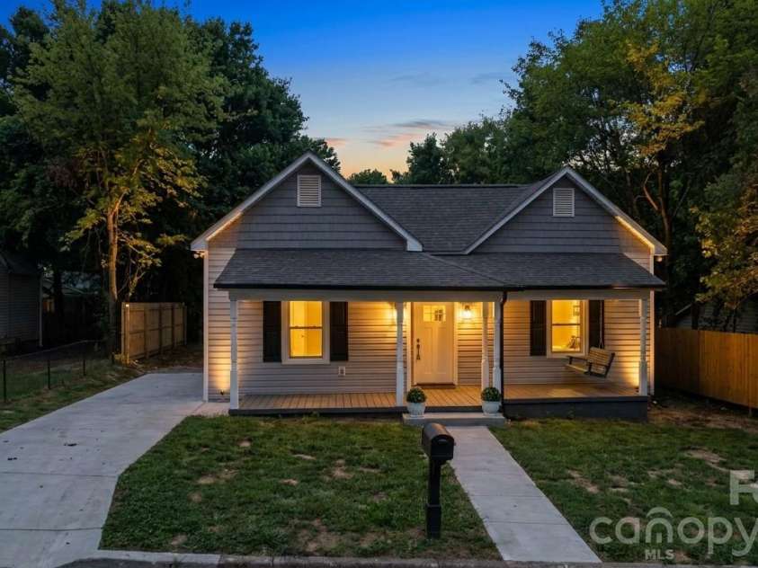 172 Eudy Drive, Concord, NC 28025.  MLS# CAR4422402, YatesRealty ID 24714. 