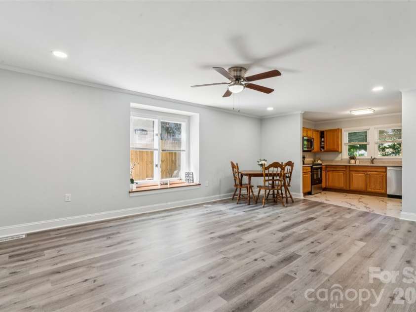 172 Eudy Drive, Concord, NC 28025.  MLS# CAR4422402, YatesRealty ID 24714. Large open great room