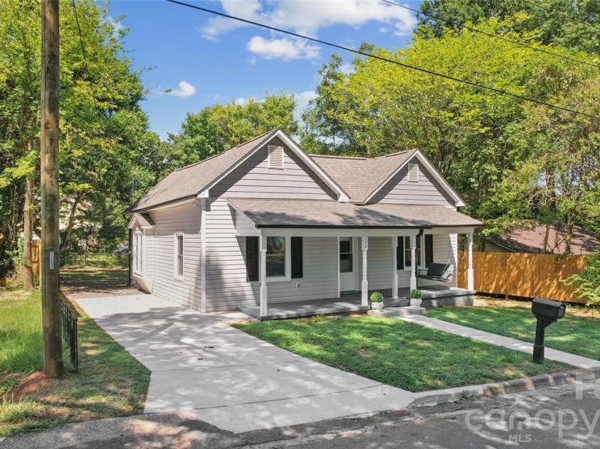 172 Eudy Drive, Concord, NC 28025.  MLS# CAR4422402, YatesRealty ID 24714. New concrete drive way