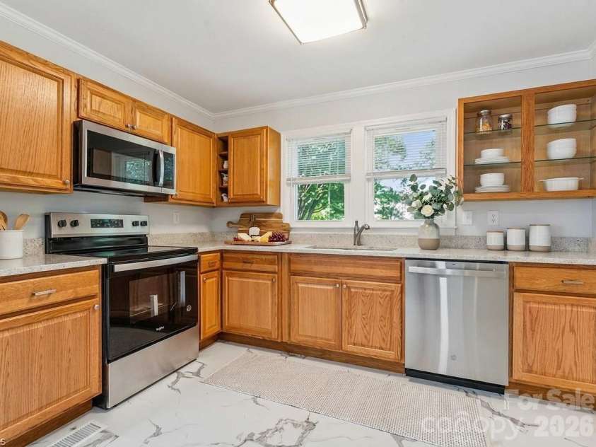172 Eudy Drive, Concord, NC 28025.  MLS# CAR4422402, YatesRealty ID 24714. Primary Bedroom-VIRTUALLY STAGED