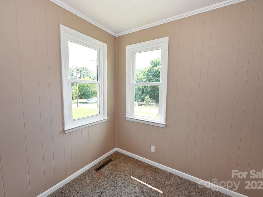 737 8th Street, Hickory, NC 28602.  MLS# CAR4279309, YatesRealty ID 24714. Bedrooms with plenty of natural lighting
