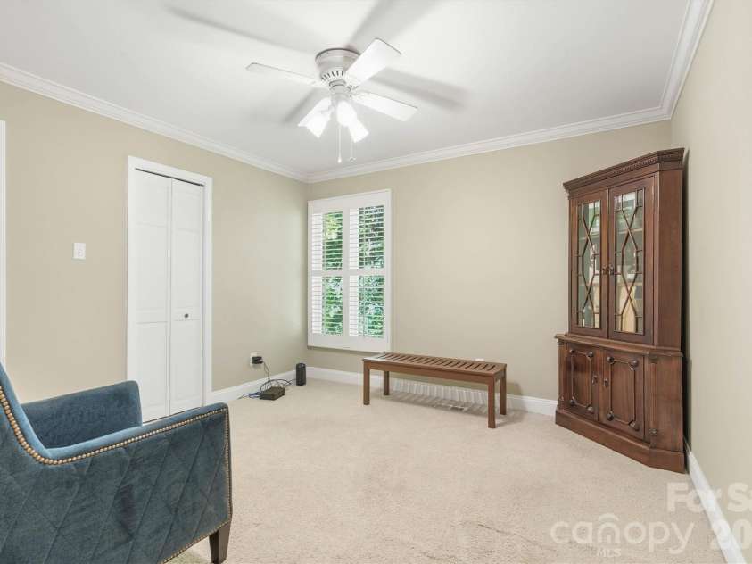 655 21st Avenue, Hickory, NC 28601.  MLS# CAR4381093, YatesRealty ID 24715. 