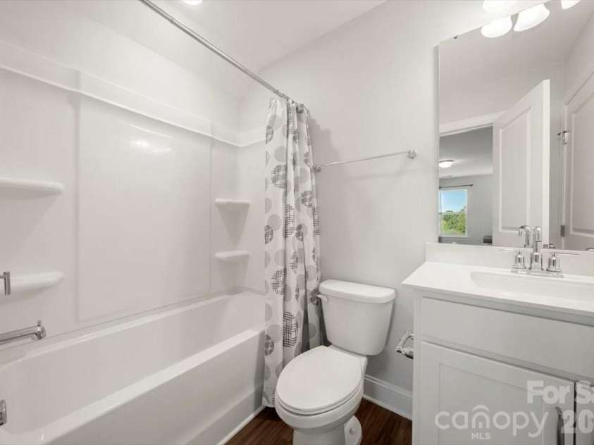 110 Cokesbury Road, Mooresville, NC 28115.  MLS# CAR4313929, YatesRealty ID 24716. 3rd floor bathroom