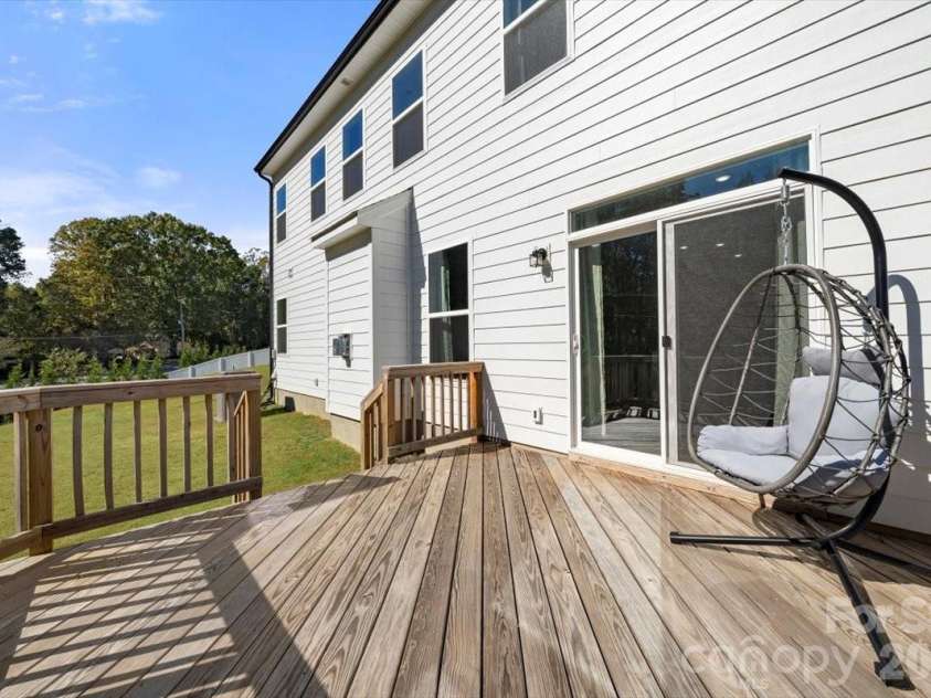 110 Cokesbury Road, Mooresville, NC 28115.  MLS# CAR4313929, YatesRealty ID 24716. 