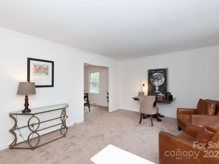 5727 Faulconbridge Road, Charlotte, NC 28227.  MLS# CAR4273885, YatesRealty ID 24716. 