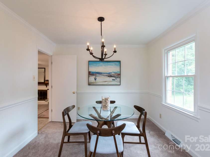 5727 Faulconbridge Road, Charlotte, NC 28227.  MLS# CAR4273885, YatesRealty ID 24716. 