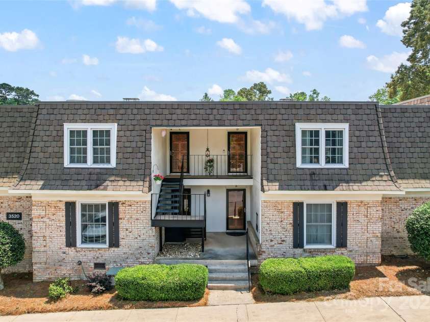 3520 Colony Road, Charlotte, NC 28211.  MLS# CAR4264830, YatesRealty ID 24717. 