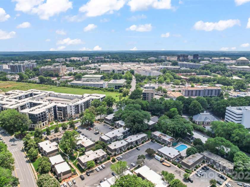 3520 Colony Road, Charlotte, NC 28211.  MLS# CAR4264830, YatesRealty ID 24717. 